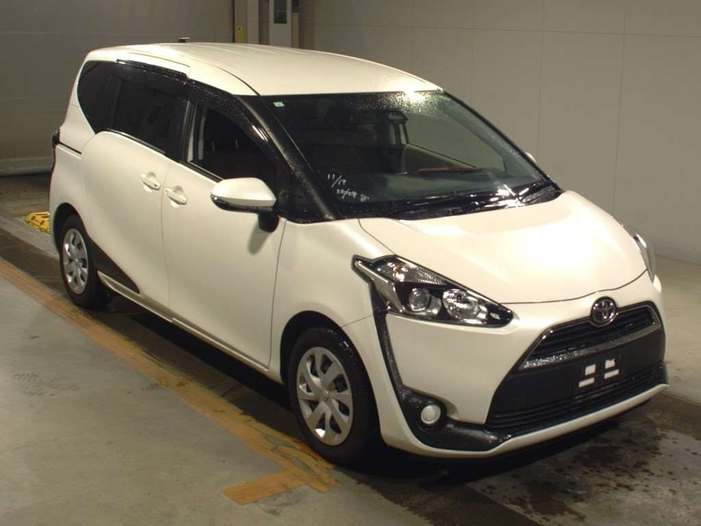 2017 Toyota Sienta NSP170G[2]