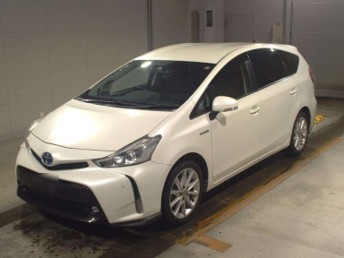 2015 Toyota Prius alpha