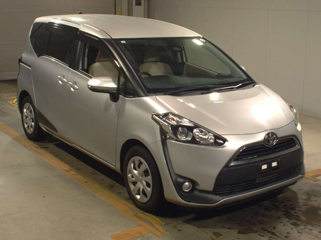 2017 Toyota Sienta NSP170G[2]