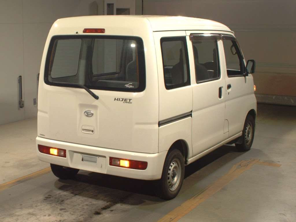 2015 Daihatsu Hijet Cargo S321V[1]