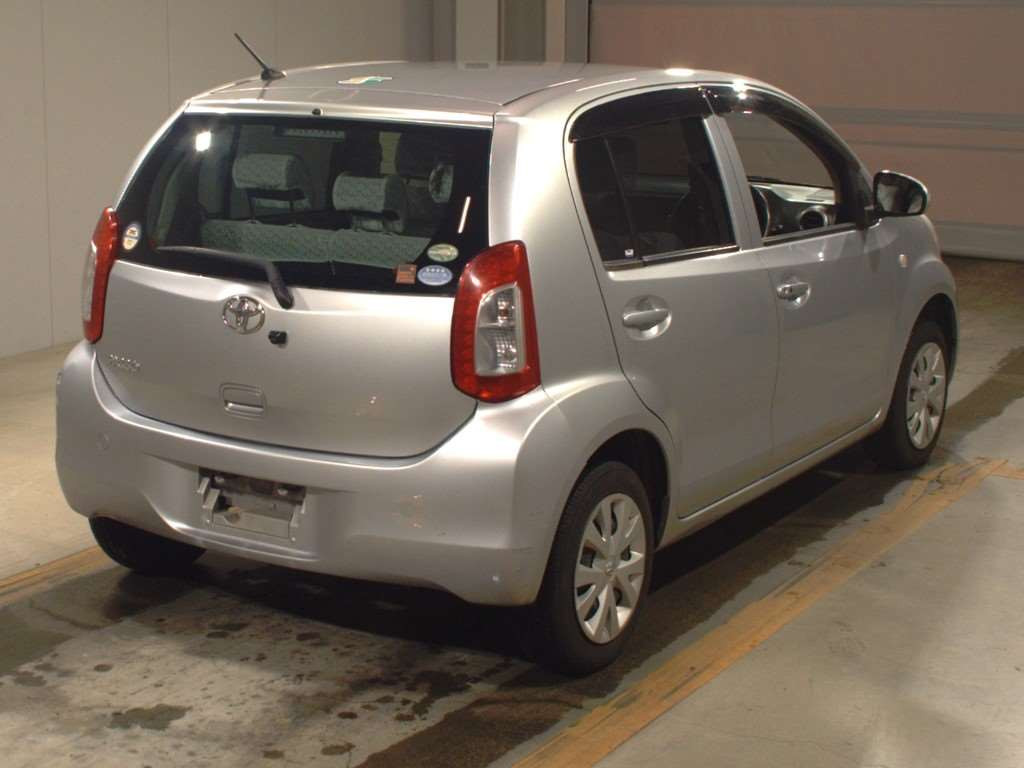 2015 Toyota Passo KGC30[1]