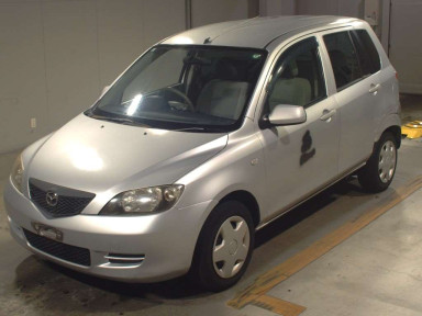 2003 Mazda Demio