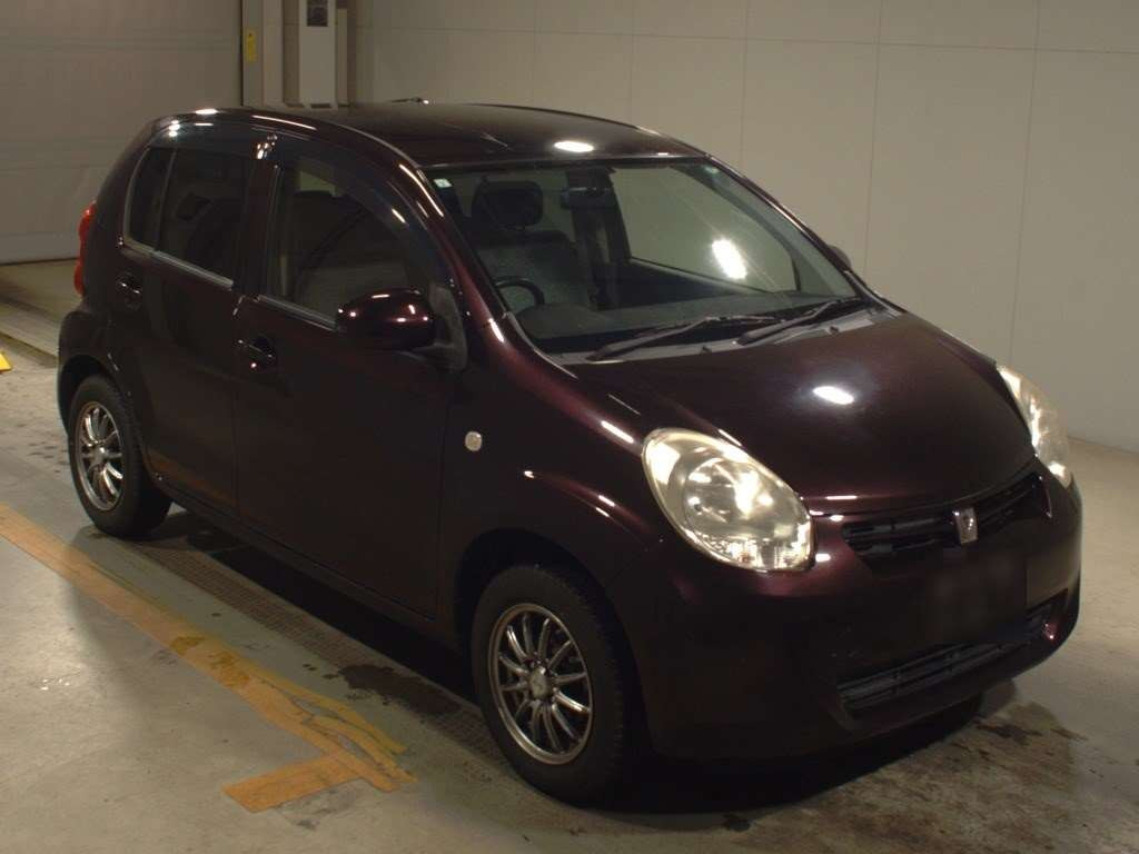 2013 Toyota Passo KGC30[2]