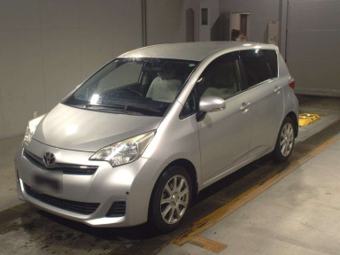 2013 Toyota Ractis