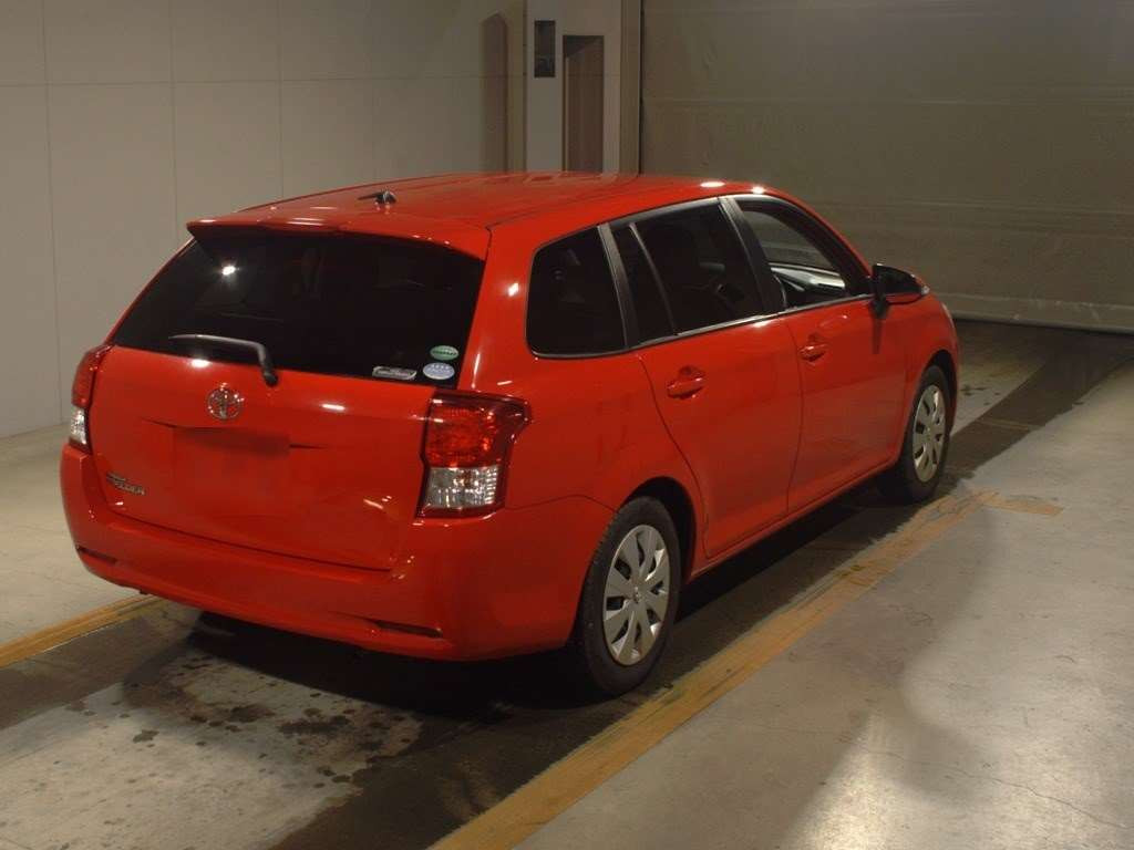 2013 Toyota Corolla Fielder NZE161G[1]