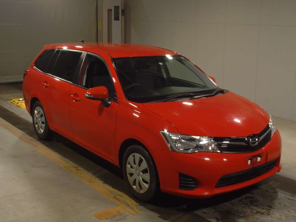 2013 Toyota Corolla Fielder NZE161G[2]