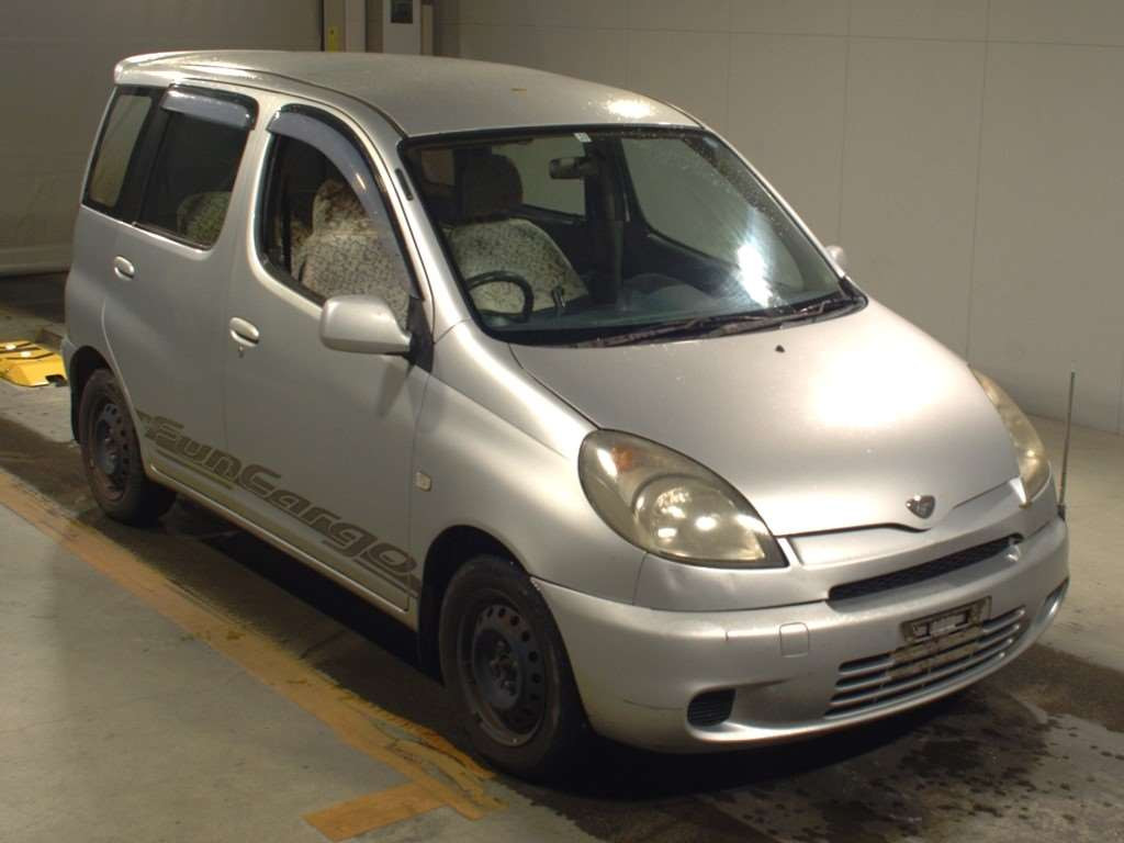 1999 Toyota Fun Cargo NCP20[2]