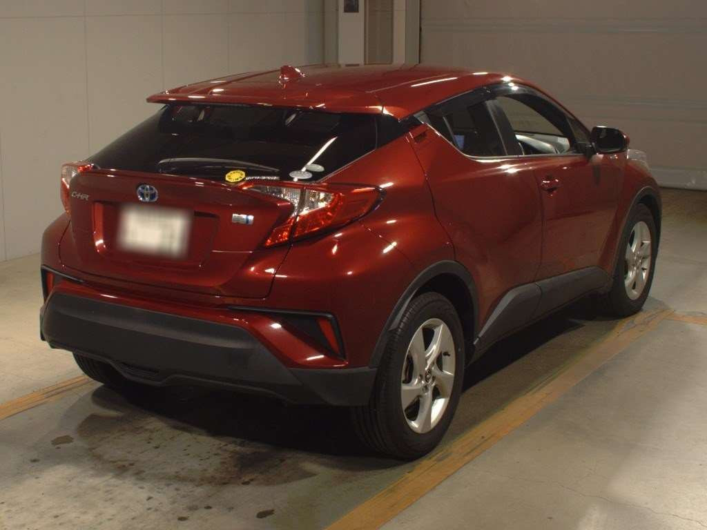 2017 Toyota C-HR ZYX10[1]