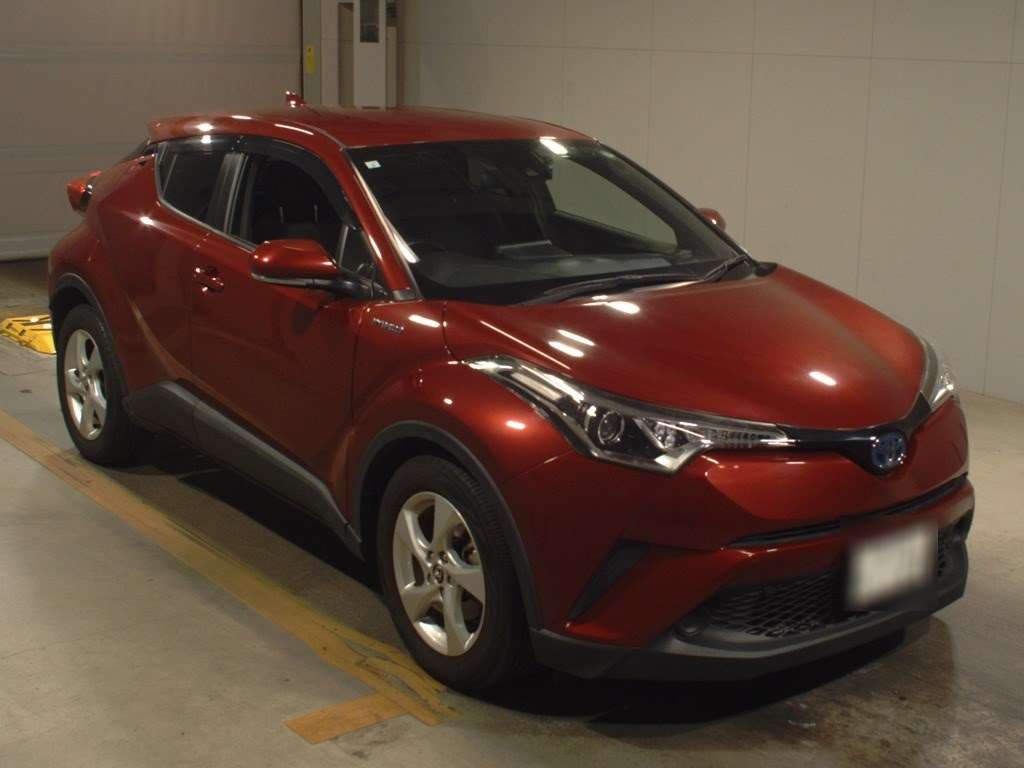 2017 Toyota C-HR ZYX10[2]