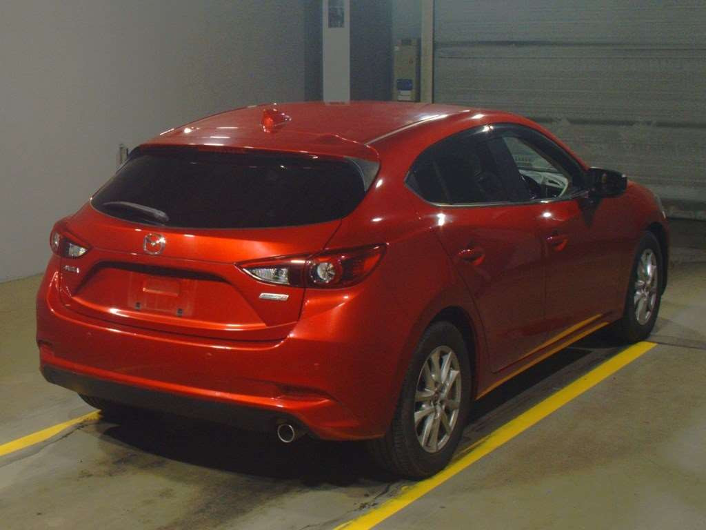 2016 Mazda Axela Sport BMLFS[1]