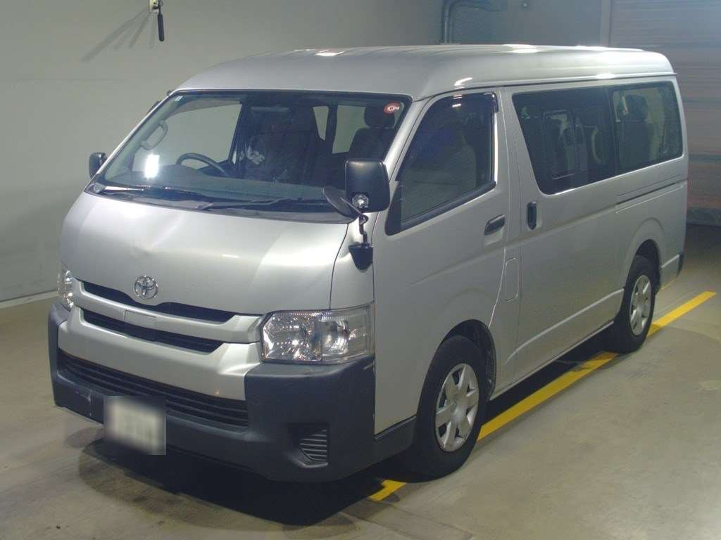 2020 Toyota Hiace Wagon TRH214W[0]