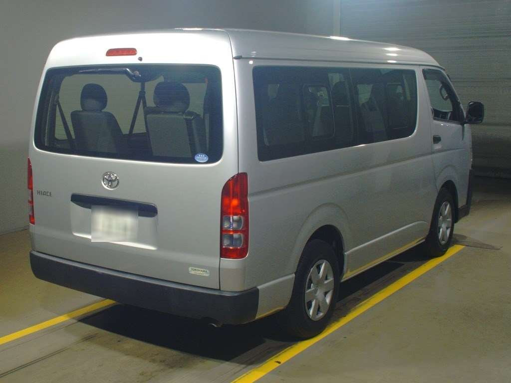 2020 Toyota Hiace Wagon TRH214W[1]