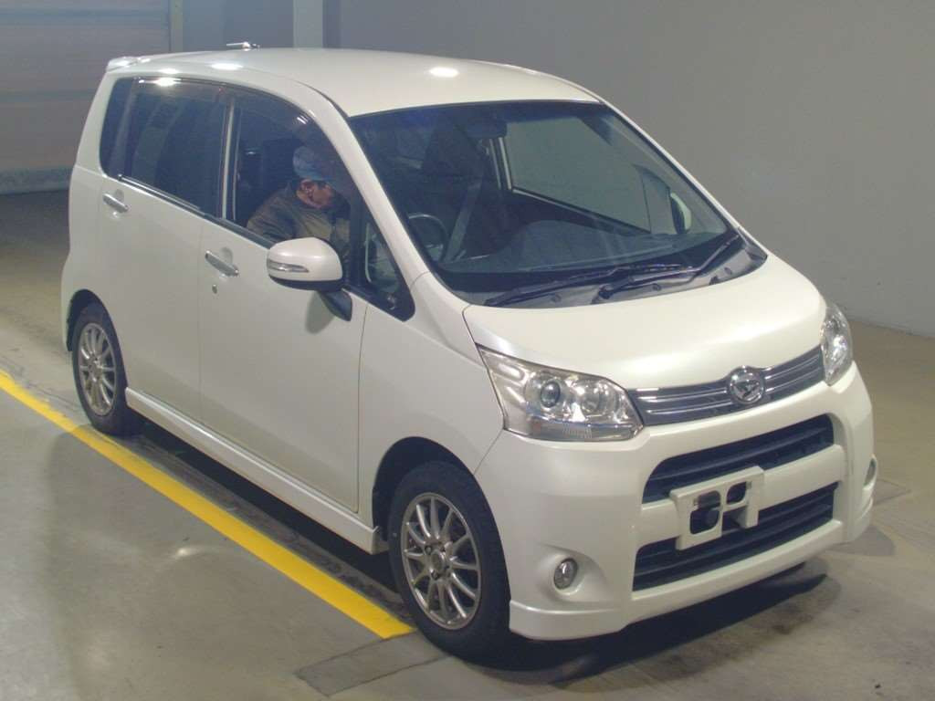 2011 Daihatsu Move Custom LA100S[2]