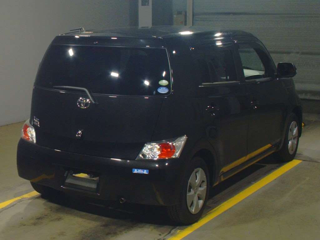 2011 Toyota bB QNC20[1]