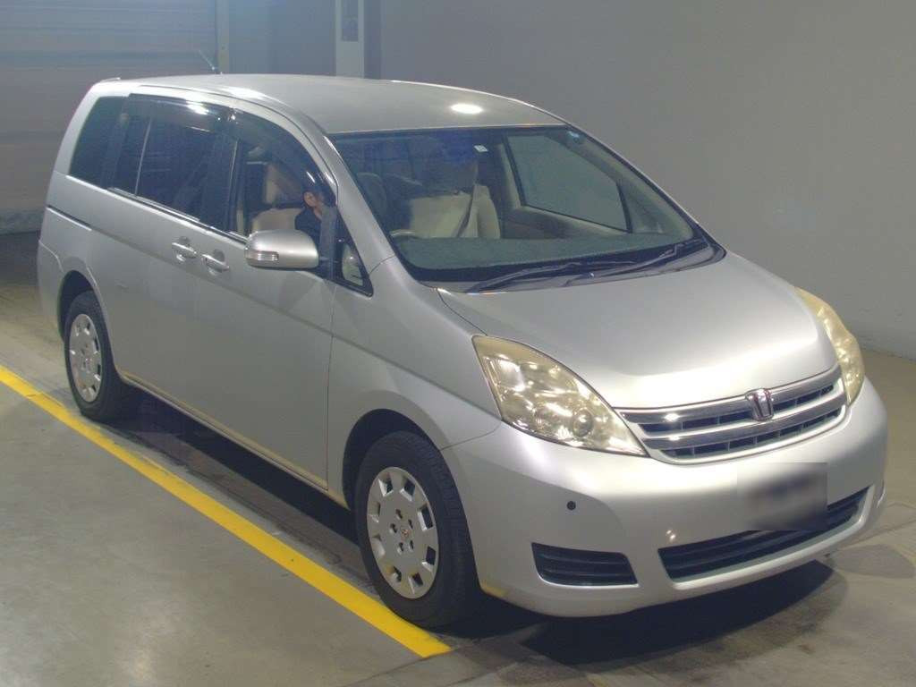 2009 Toyota Isis ZGM15G[2]