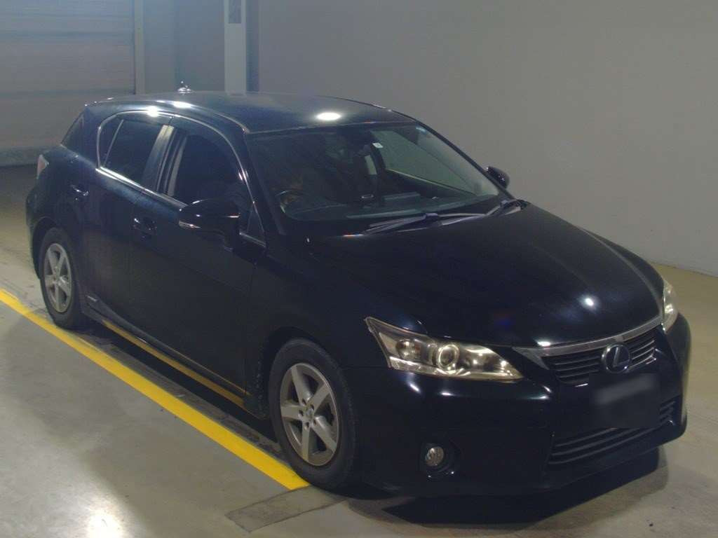 2011 Lexus CT ZWA10[2]