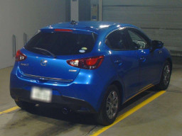 2016 Mazda Demio