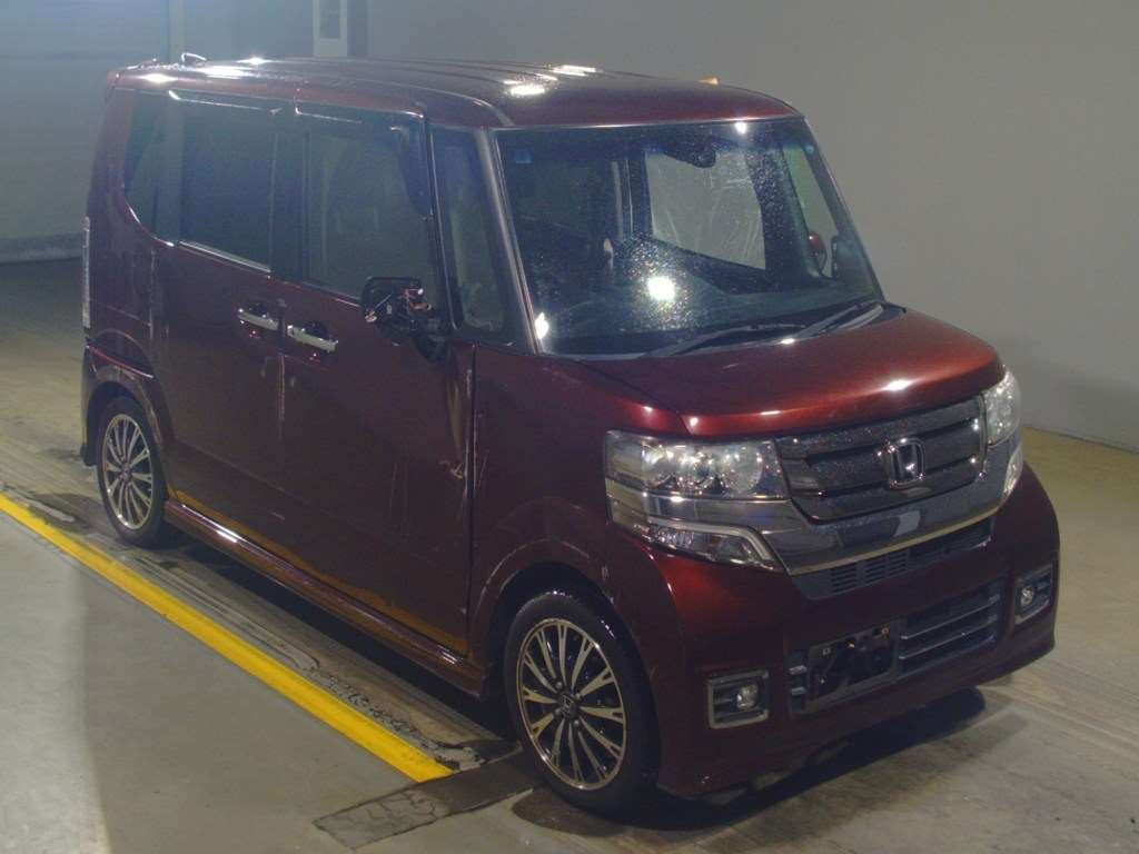 2017 Honda N-BOX CUSTOM JF1[2]