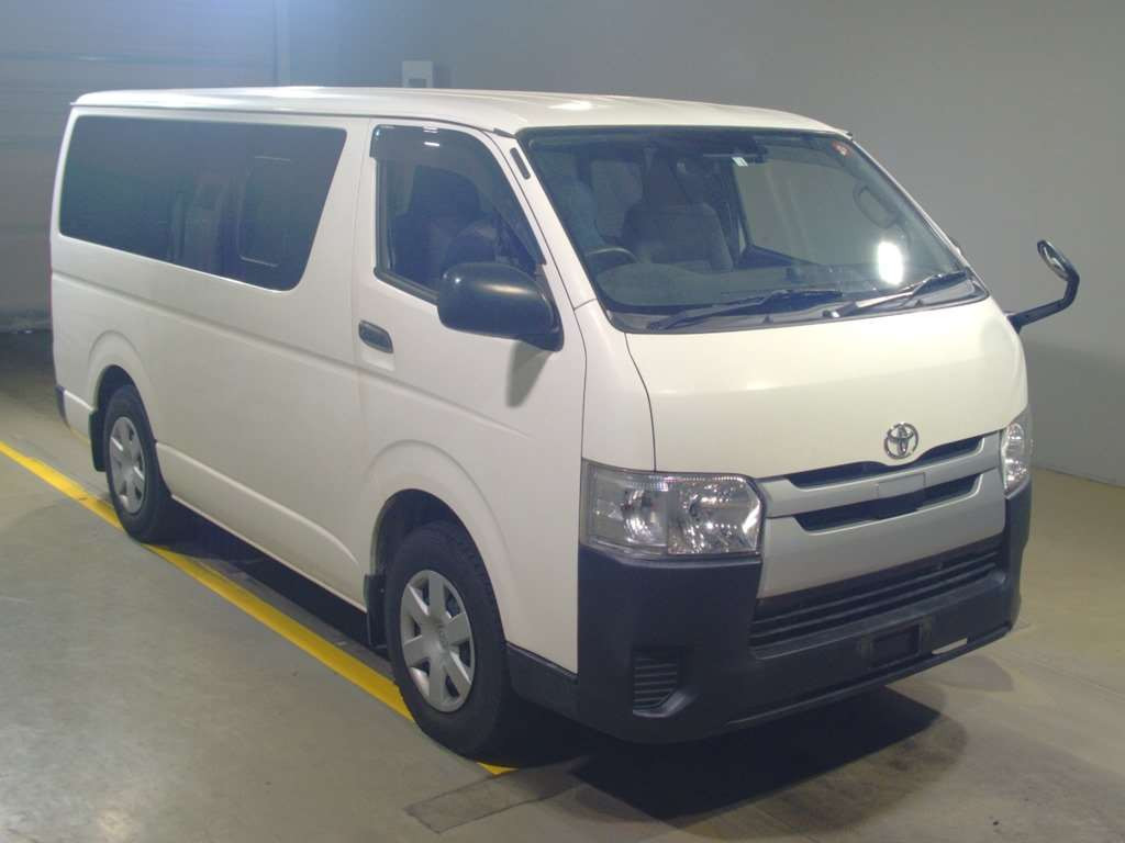 2019 Toyota Regiusace Van GDH206V[2]