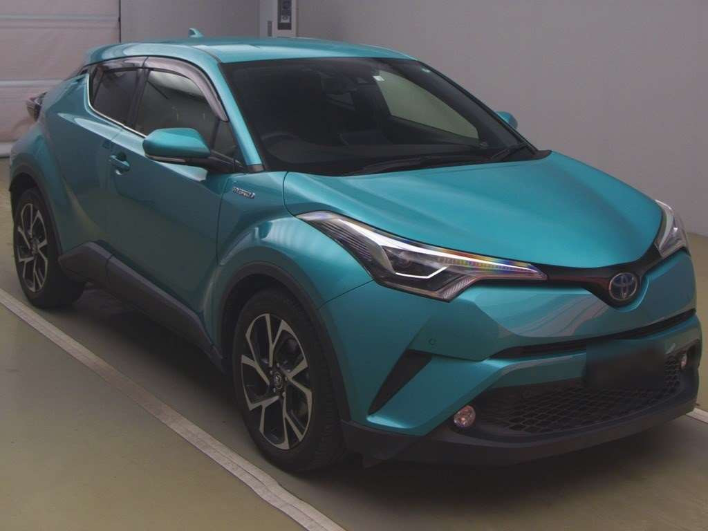 2018 Toyota C-HR ZYX10[2]