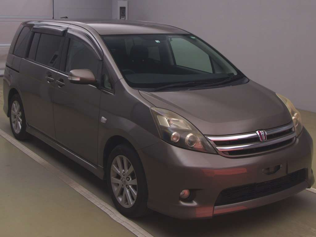 2010 Toyota Isis ZGM11W[2]