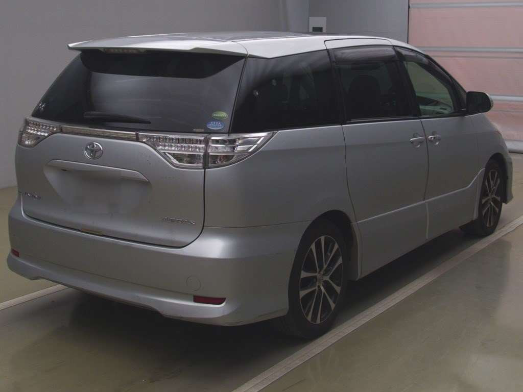 2013 Toyota Estima ACR50W[1]