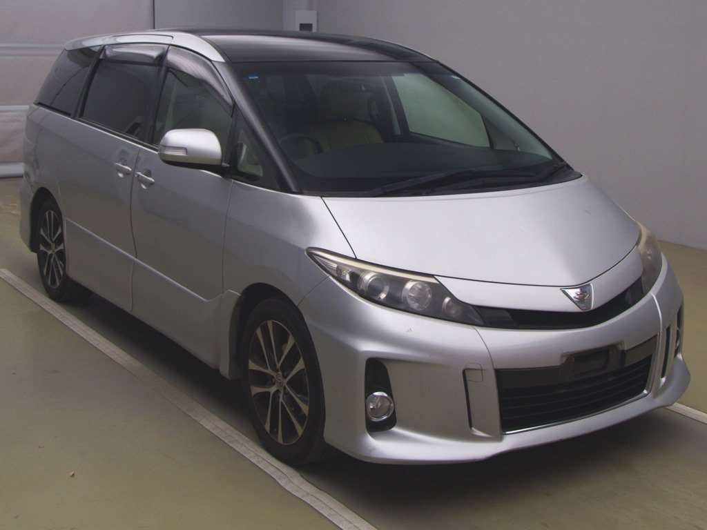 2013 Toyota Estima ACR50W[2]