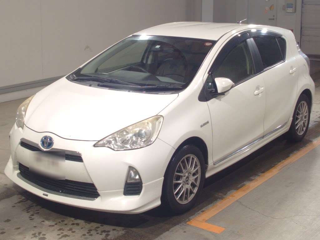 2014 Toyota Aqua NHP10[0]