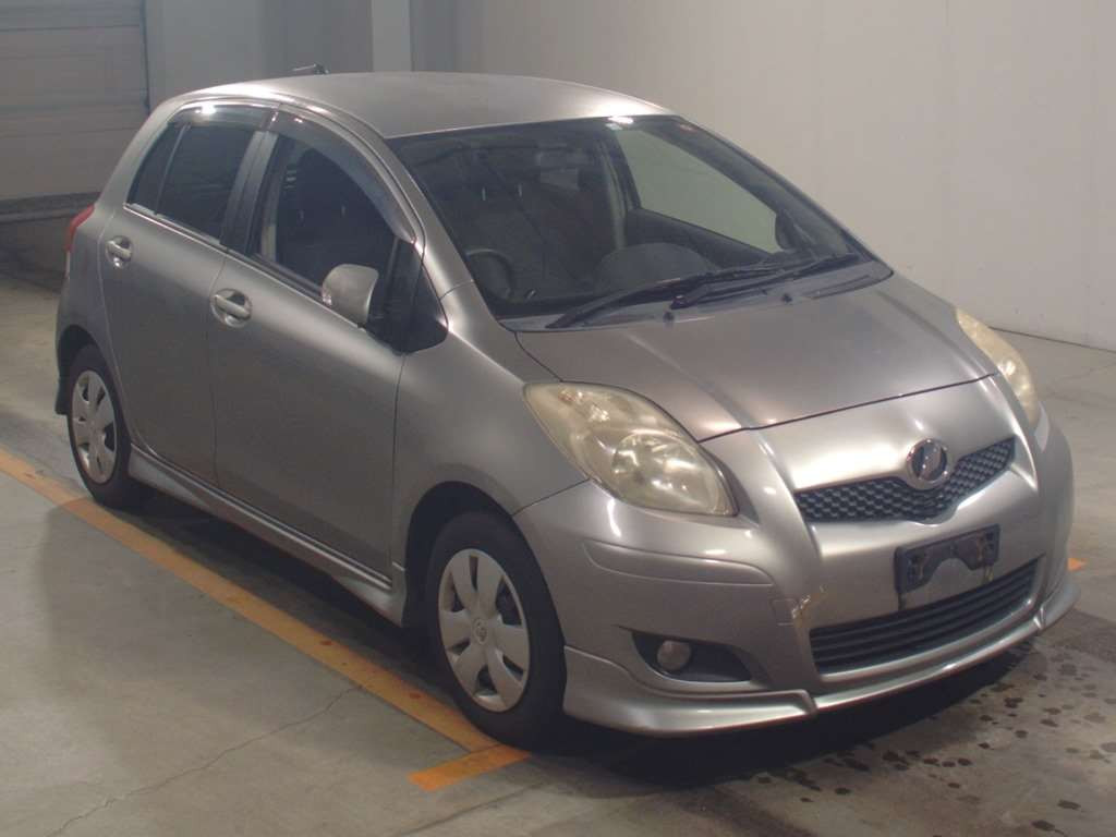 2008 Toyota Vitz SCP90[2]