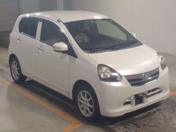 2012 Daihatsu Mira es