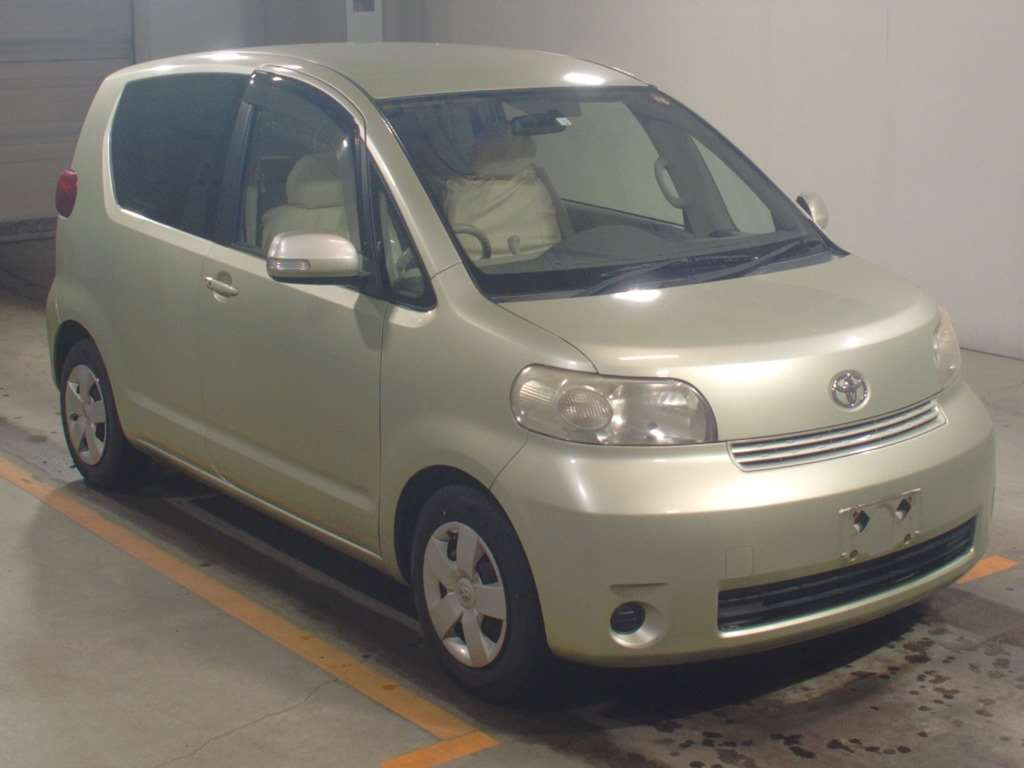 2008 Toyota Porte NNP10[2]