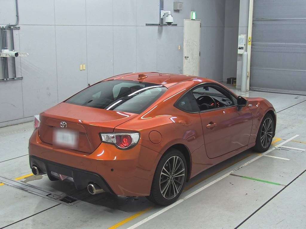 2015 Toyota 86 ZN6[1]