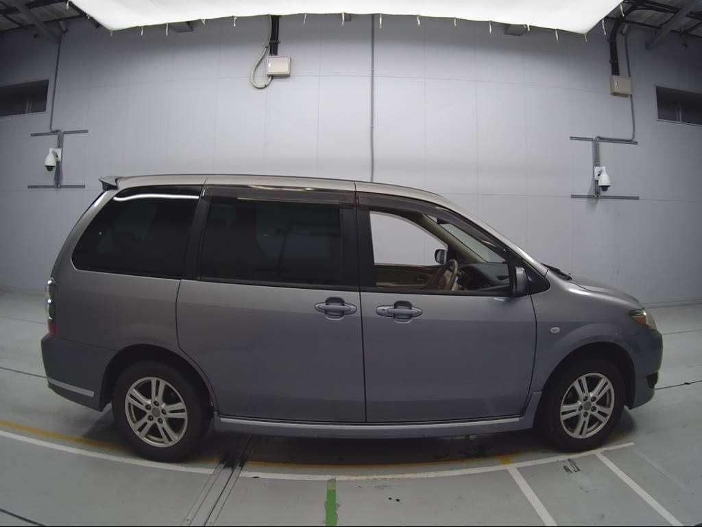 2005 Mazda MPV LW3W[2]