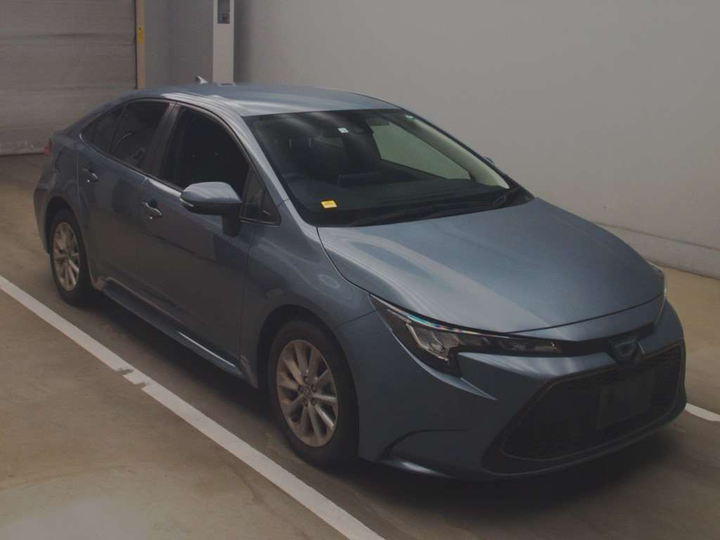 2022 Toyota Corolla Sedan ZWE211[2]