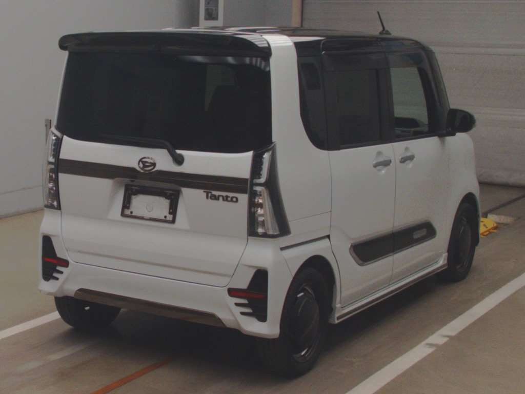 2021 Daihatsu Tanto Custom LA650S[1]