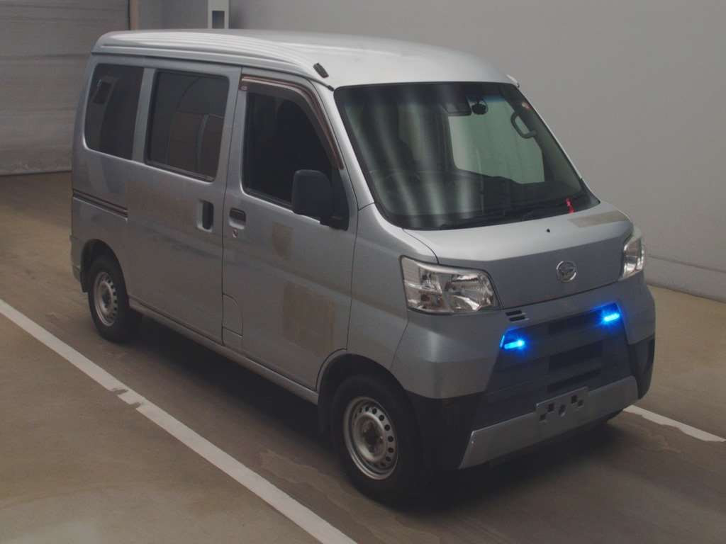 2018 Daihatsu Hijet Cargo S321V[2]