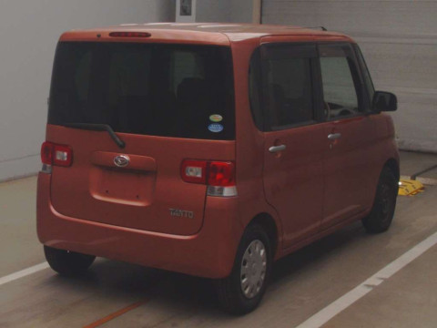 2010 Daihatsu Tanto L375S[1]