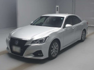 2017 Toyota Crown Hybrid