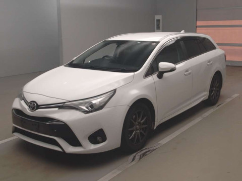 2017 Toyota Avensis Wagon ZRT272W[0]