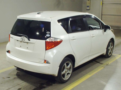 2011 Toyota Ractis NCP125[1]