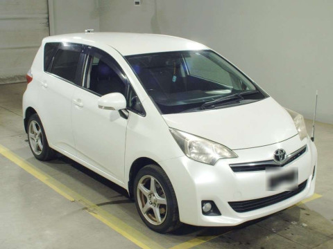 2011 Toyota Ractis NCP125[2]