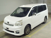 2011 Toyota Voxy