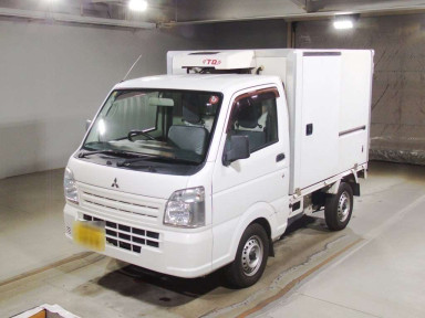 2015 Mitsubishi Minicab Truck