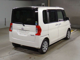 2017 Daihatsu Tanto