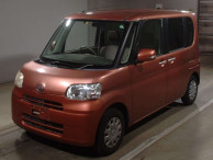 2010 Daihatsu Tanto