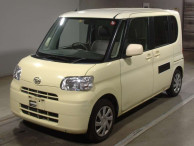 2011 Daihatsu Tanto