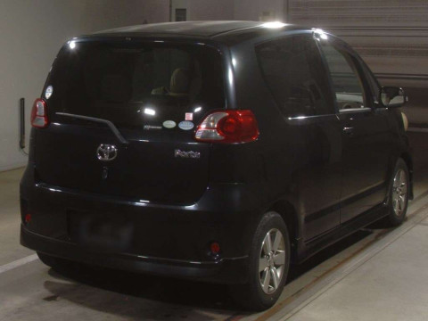 2009 Toyota Porte NNP11[1]