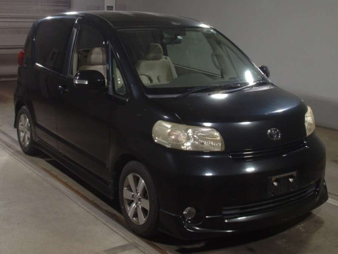 2009 Toyota Porte NNP11[2]