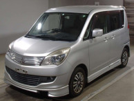 2012 Mitsubishi Delica D2