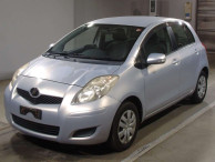 2010 Toyota Vitz